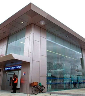Woodlane-tube-station